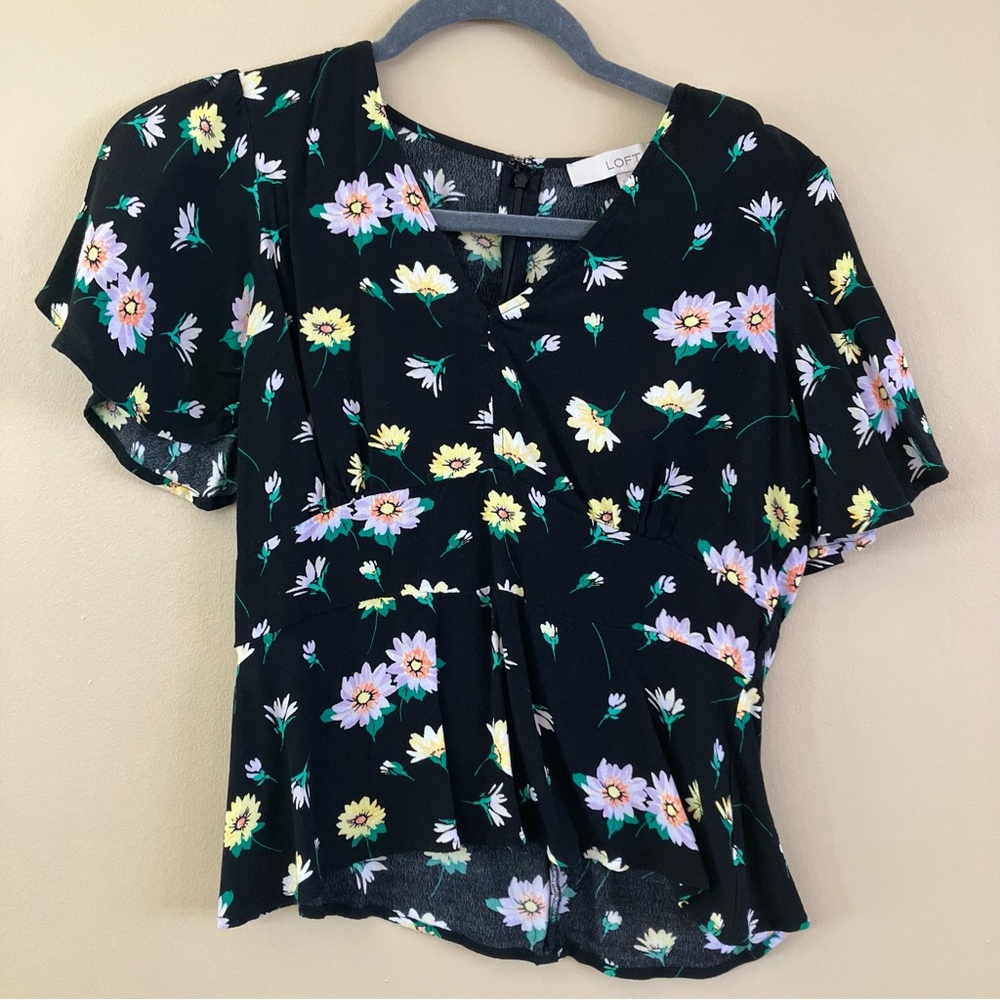 LOFT Black Floral Flutter Sleeve V-Neck Blouse